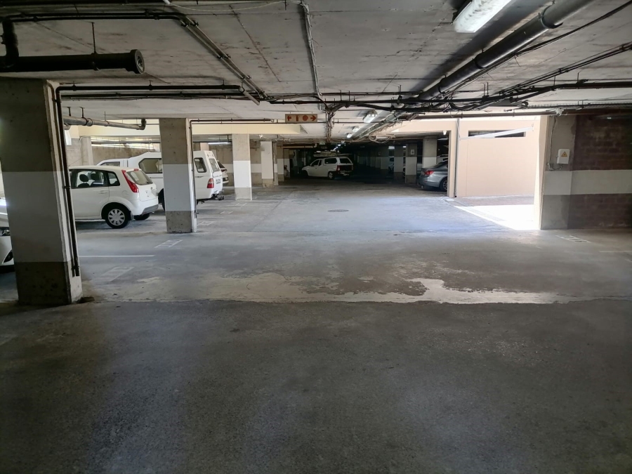 2 Bedroom Property for Sale in Somerset West Mall Triangle Western Cape